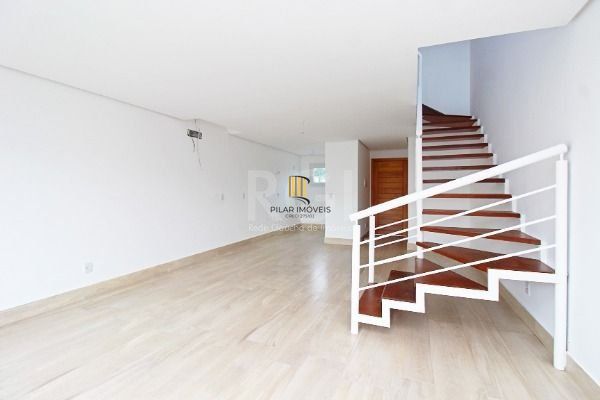 Casa para Venda - 120m², 3 dormitórios, sendo 1 suites, 2 vagas - Hípica