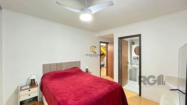 Casa 4 dormitórios no bairro Camaquã