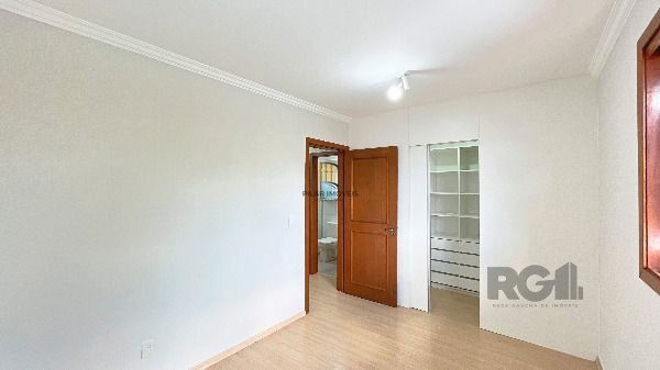 Casa Condominio em Porto Alegre, no bairro Coronel Aparício Borges, com 2 dormitório(s), e 2 banheiros, à venda.
