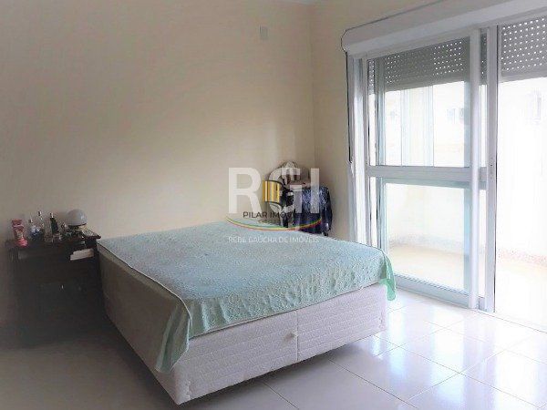 Casa Condominio para Venda - 283m², 4 dormitórios, sendo 3 suites, 3 vagas - Lagos De Nova Ipanema