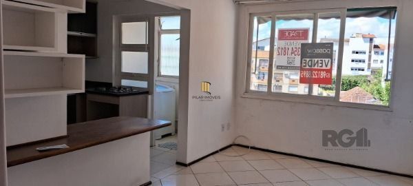 Apartamento em Porto Alegre, no bairro Tristeza, com 1 dormitório(s), e 1 banheiros, à venda.