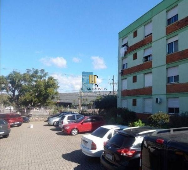 Apartamento em Porto Alegre, no bairro Cristal, com 2 dormitório(s), e 2 banheiros, à venda.