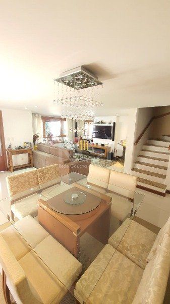 Casa Condominio para Venda - 221m², 3 dormitórios, sendo 1 suites, 3 vagas - Hípica