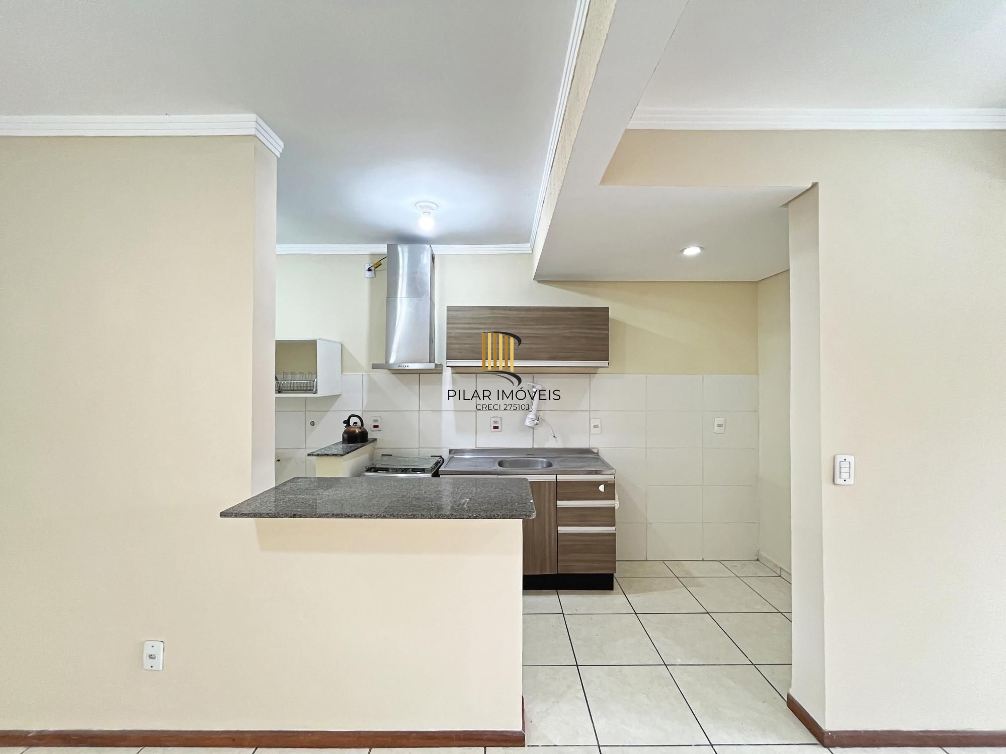 Casa em condomínio em Porto Alegre, no bairro Hípica, com 3 dormitório(s)