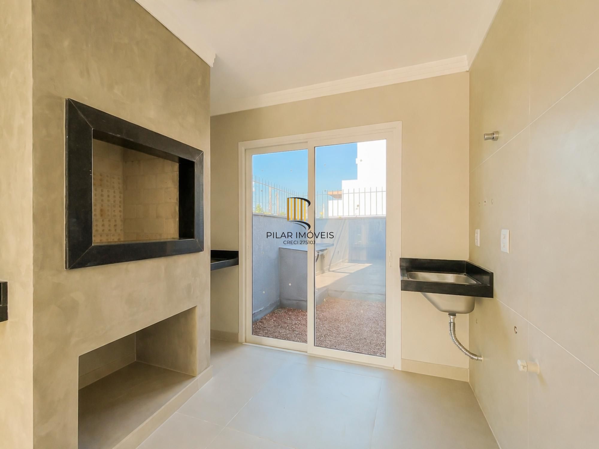 Residência com 3 dormitórios em excelente localização no bairro Hípica