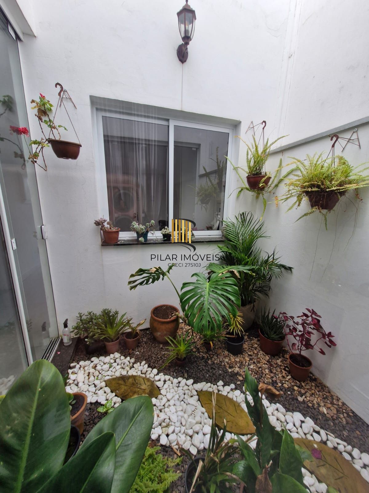 Casa de Condomínio 3 dormitórios no bairro Hípica