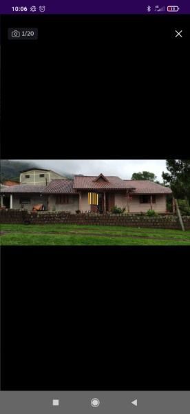 Casa em Porto Alegre, no bairro Campo Novo, com 3 dormitório(s), e 3 banheiros, à venda.