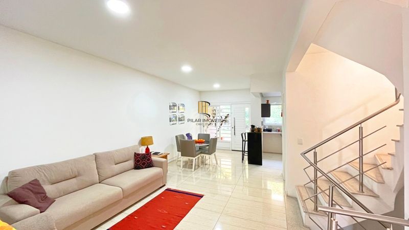 Casa de Condomínio 4 dormitórios no bairro Praia de Belas