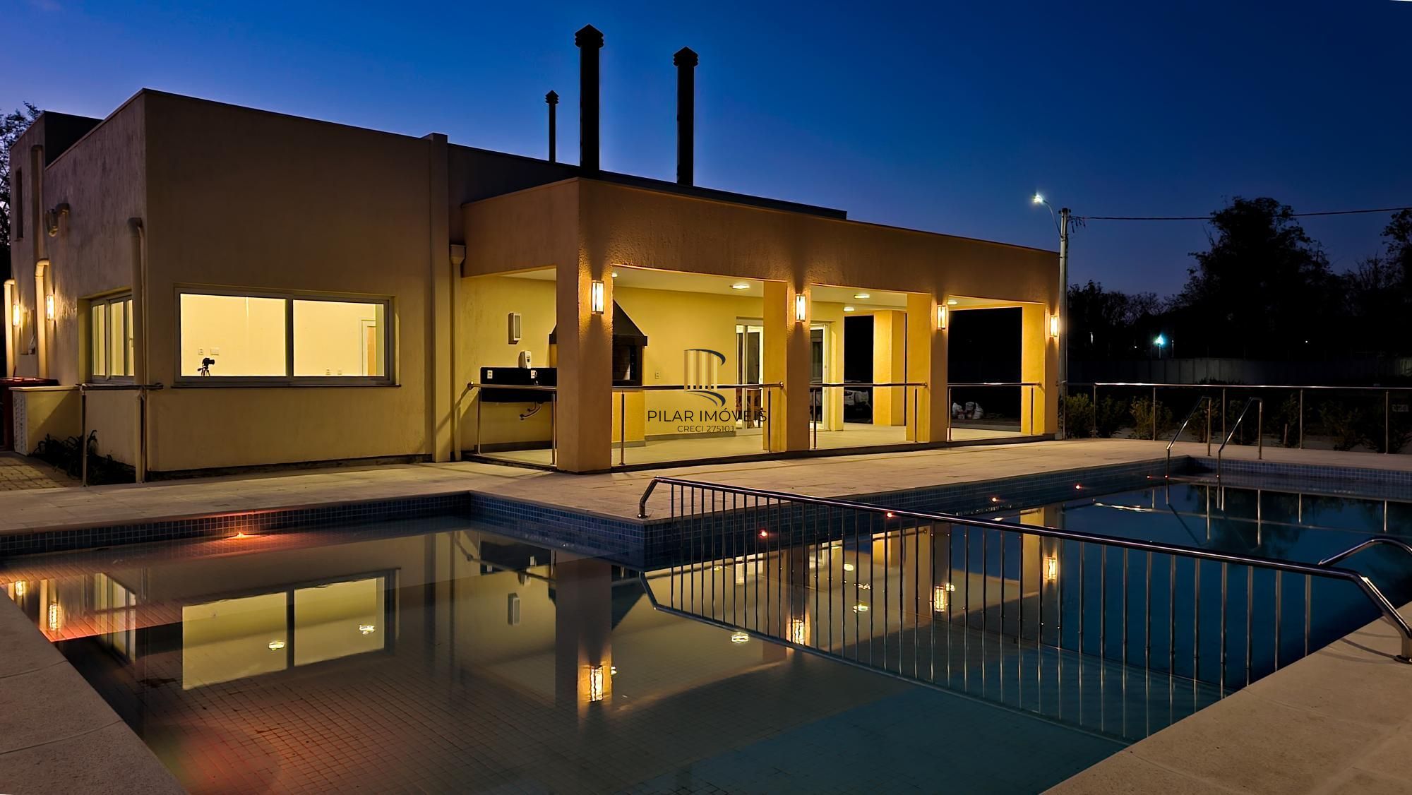 Casa Condominio em Porto Alegre, no bairro Hípica, com 3 dormitório(s), e 3 banheiros, à venda.