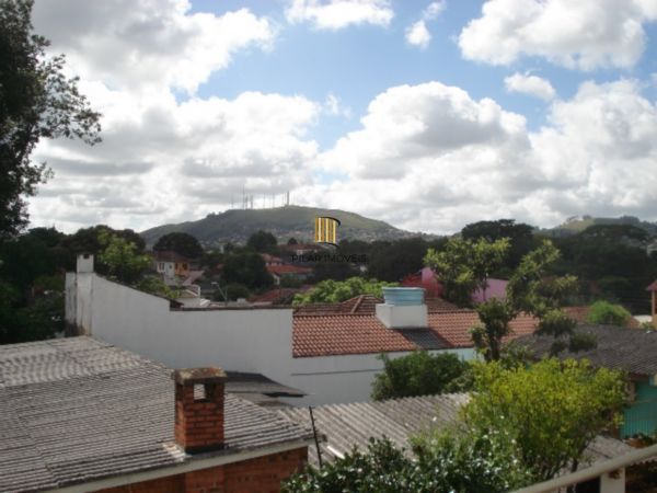 Casa para Venda - 280m², 3 dormitórios, sendo 1 suites, 2 vagas - Medianeira