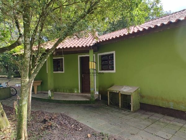 Sítio em Porto Alegre, no bairro São Caetano, à venda.