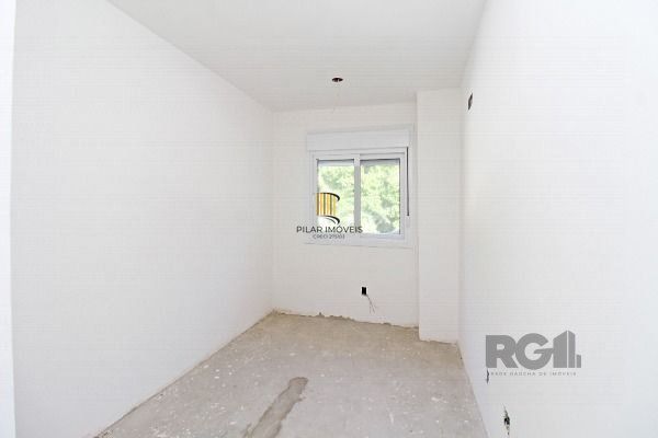 Sobrado para Venda - 100m², 3 dormitórios, sendo 3 suites, 2 vagas - Portal Do Guarujá