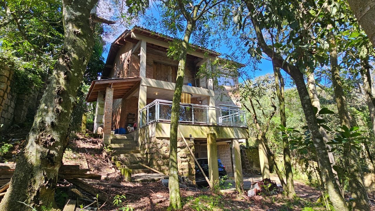 Casa para Venda - 1700m², 3 dormitórios, sendo 1 suites, 2 vagas - Vila Nova