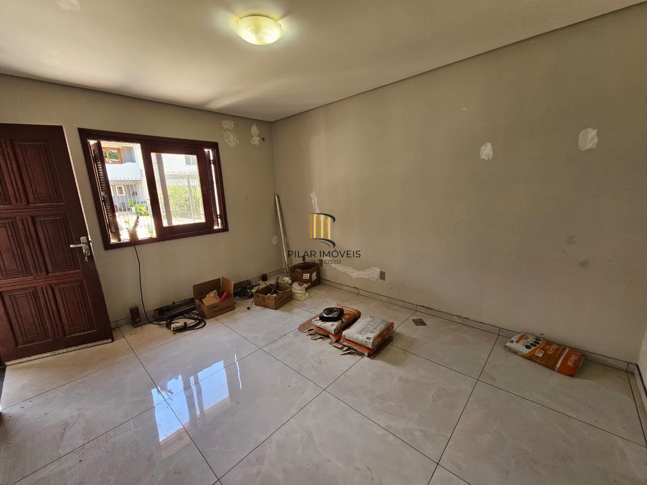 Casa 3 dormitórios no bairro Hípica