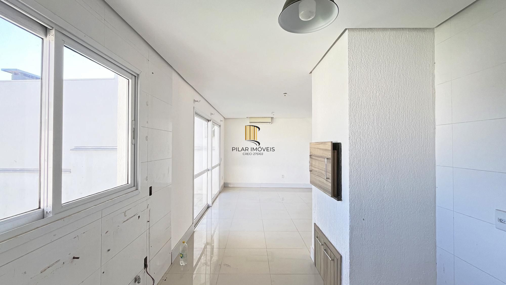 Casa de Condomínio 3 dormitórios no bairro Hípica