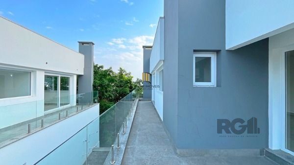 Casa Condominio para Venda - 364m², 3 dormitórios, sendo 3 suites, 2 vagas - Pedra Redonda