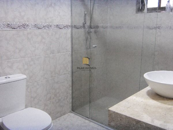 Casa para Venda - 275m², 4 dormitórios, 2 vagas - Guarujá