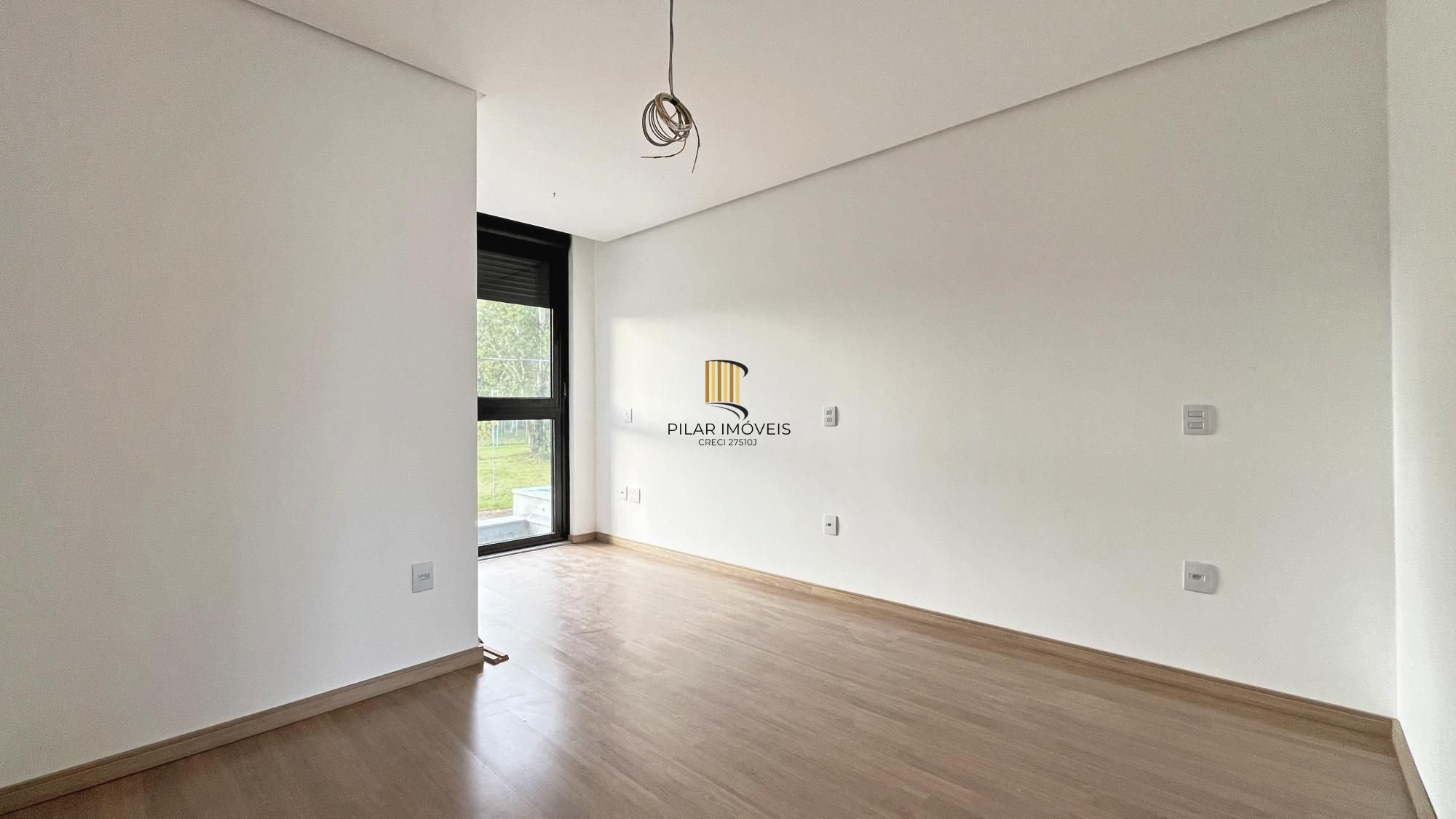 Casa Condominio em Porto Alegre, no bairro Hípica, com 3 dormitório(s), e 3 banheiros, à venda.