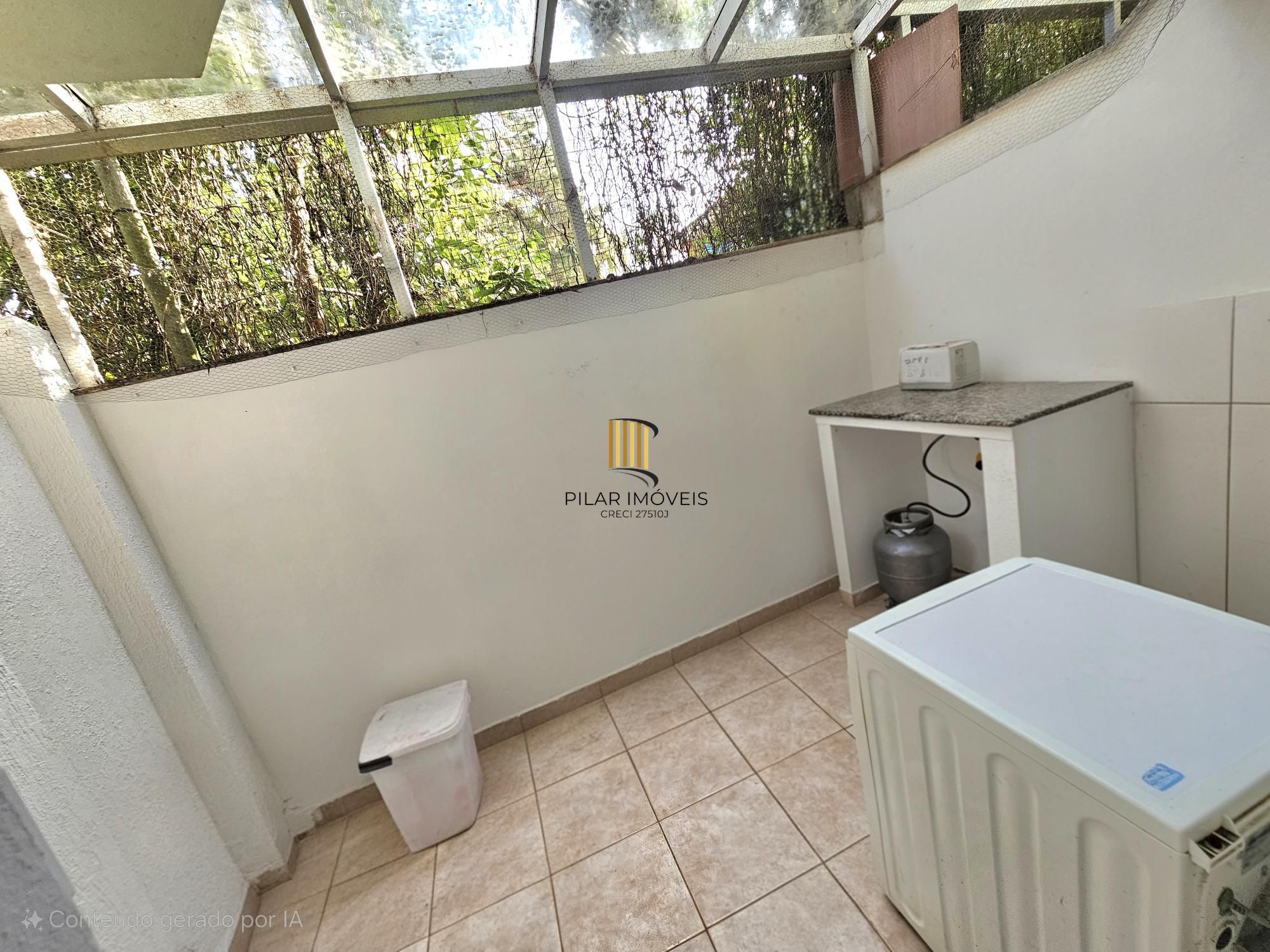 Casa 3 dormitórios + sótão em condomínio Jardim Isabel bairro Ipanema !