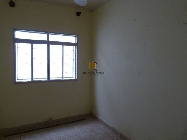 Casa para Venda - 90m², 3 dormitórios, 1 vaga - Restinga
