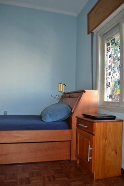 Apartamento em Porto Alegre, no bairro Cidade Baixa, com 2 dormitório(s), e 2 banheiros, à venda.