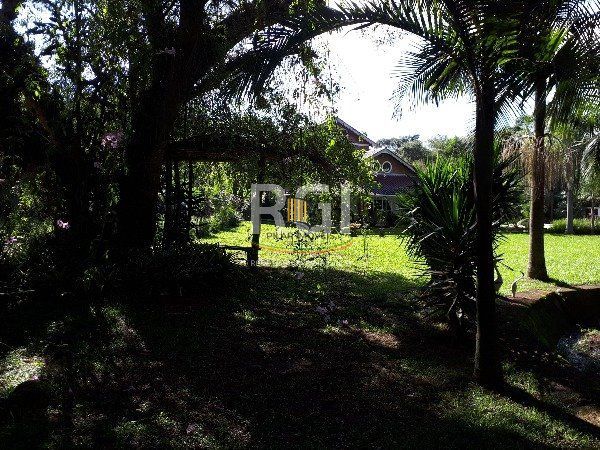 Sítio para Venda - 364m², 3 dormitórios, sendo 1 suites, 2 vagas - São Caetano