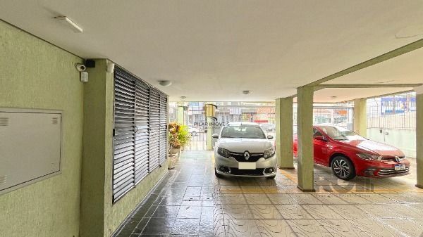 Apartamento em Porto Alegre, no bairro Medianeira, com 3 dormitório(s), e 3 banheiros, à venda.
