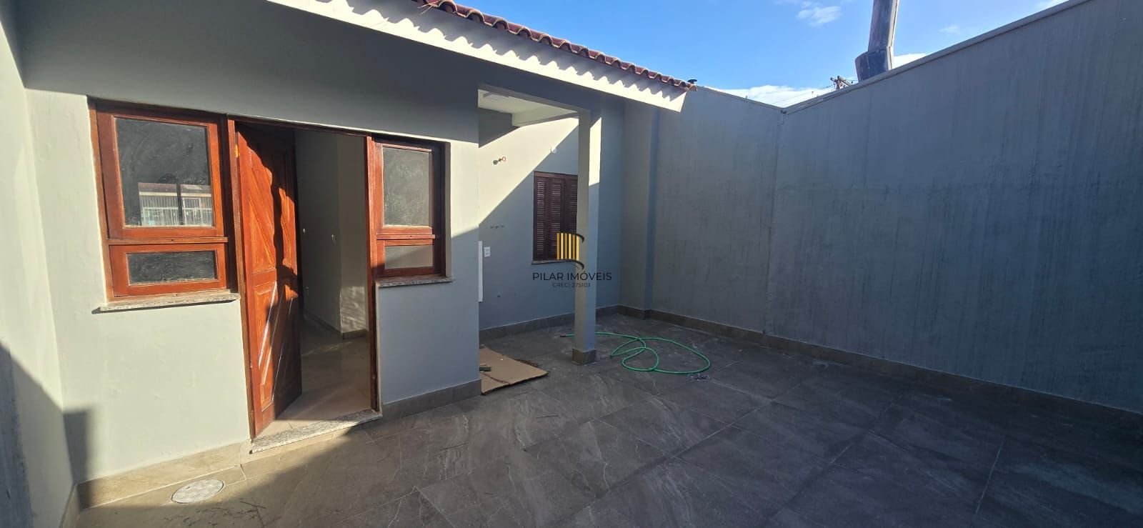 No bairro Hípica residência térrea com 2 dormitórios