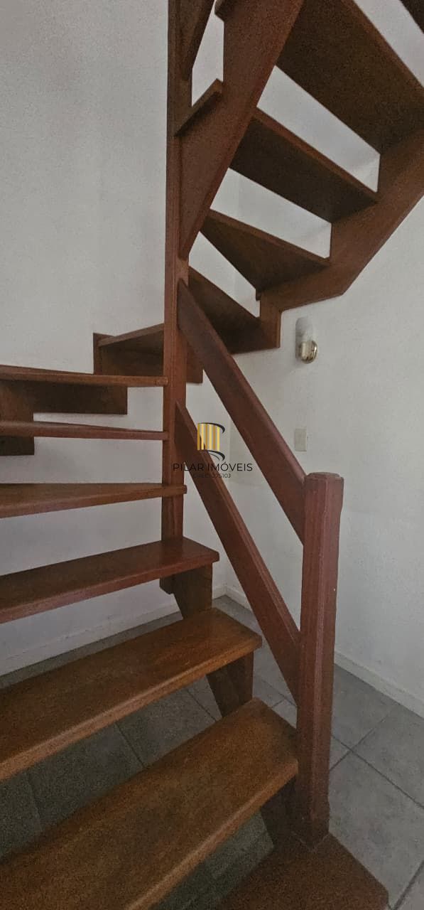 Sobrado Condomínio Fechado bairro Guaruja- 3 dormitórios