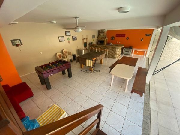 Casa para Venda - 300m², 2 dormitórios, sendo 1 suites, 2 vagas - Urubatã