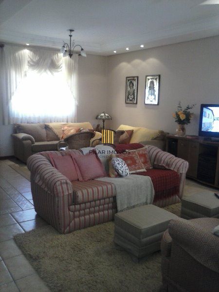 Casa Condominio para Venda - 239.71m², 3 dormitórios, sendo 1 suites, 2 vagas - Cavalhada