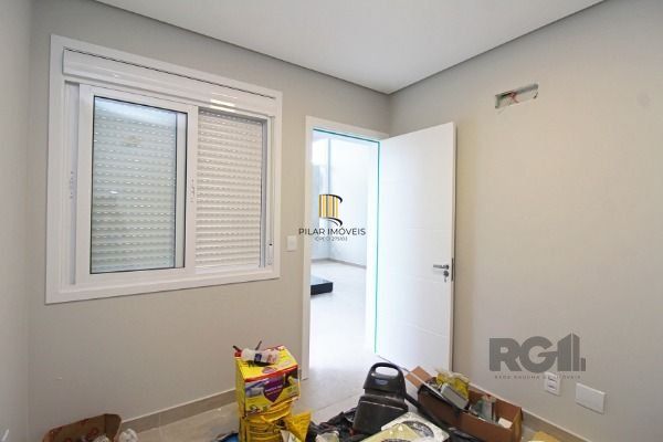 Casa Condominio em Porto Alegre, no bairro Hípica, com 3 dormitório(s), e 3 banheiros, à venda.