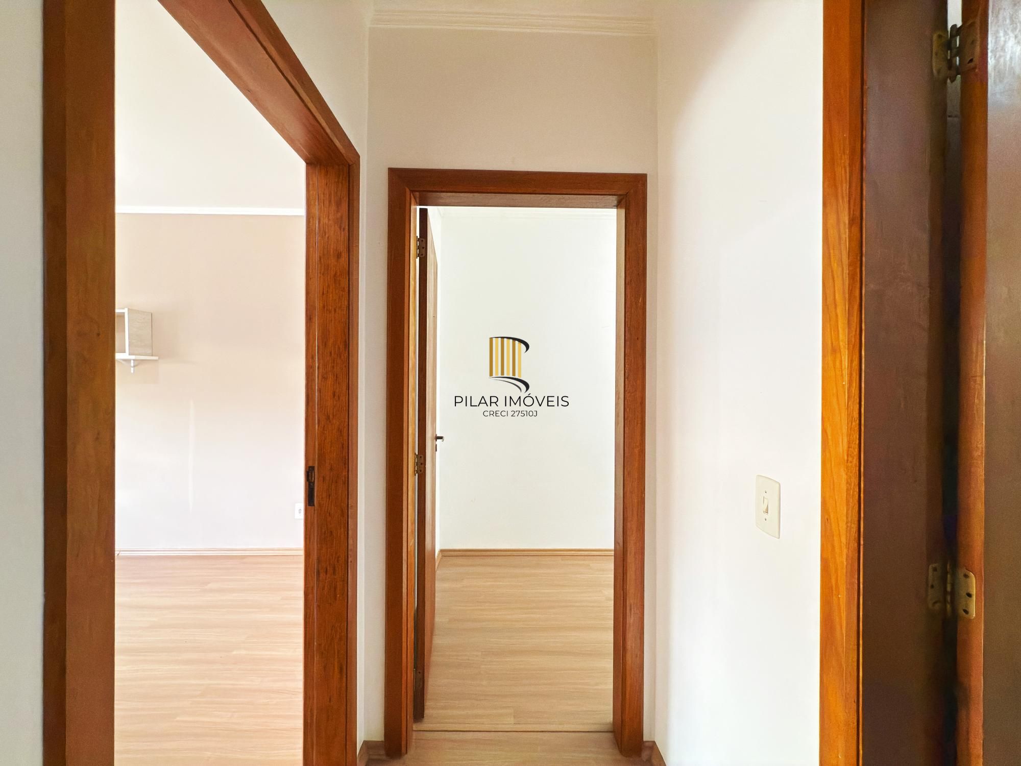 Casa Condominio em Porto Alegre, no bairro Aberta dos Morros, com 2 dormitório(s), e 2 banheiros, à venda.