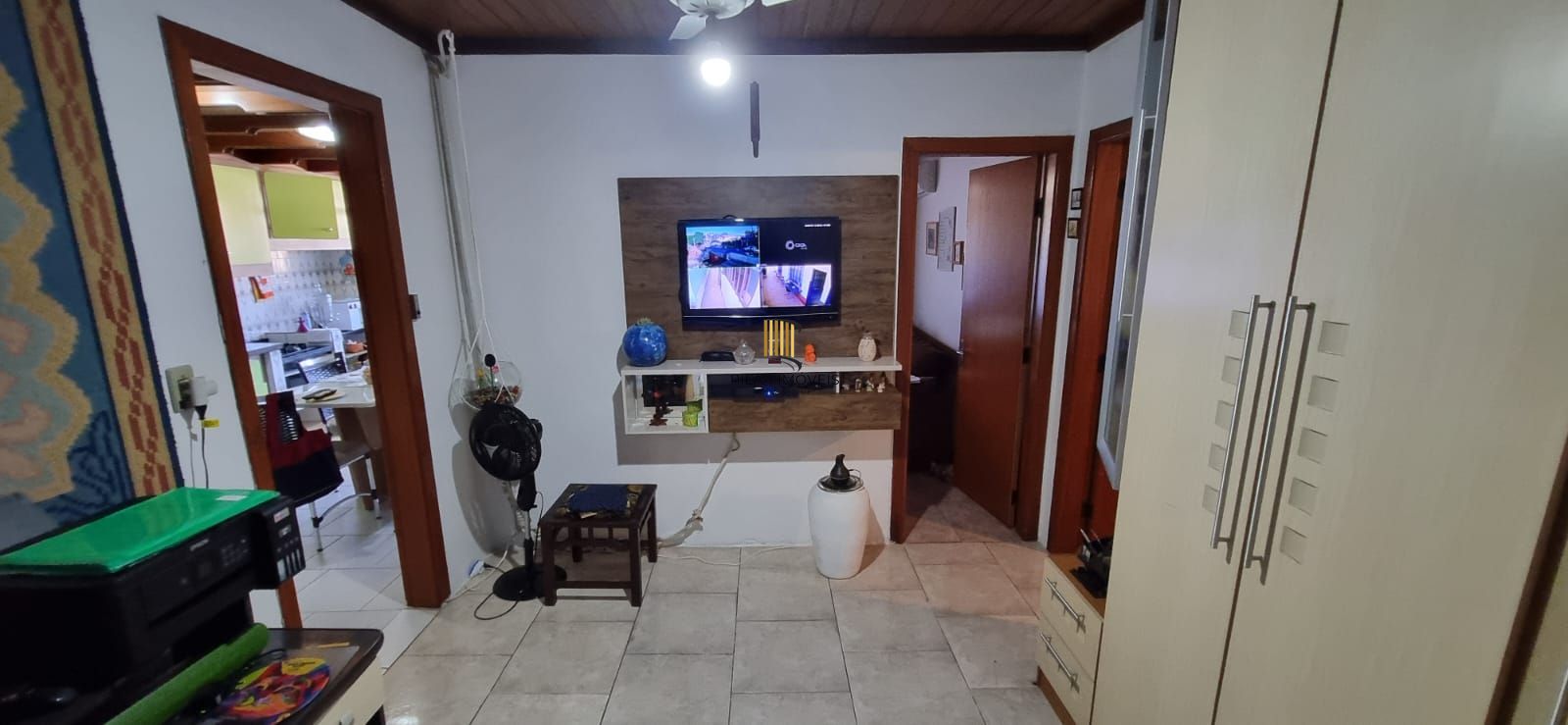 Casa com pavilhão