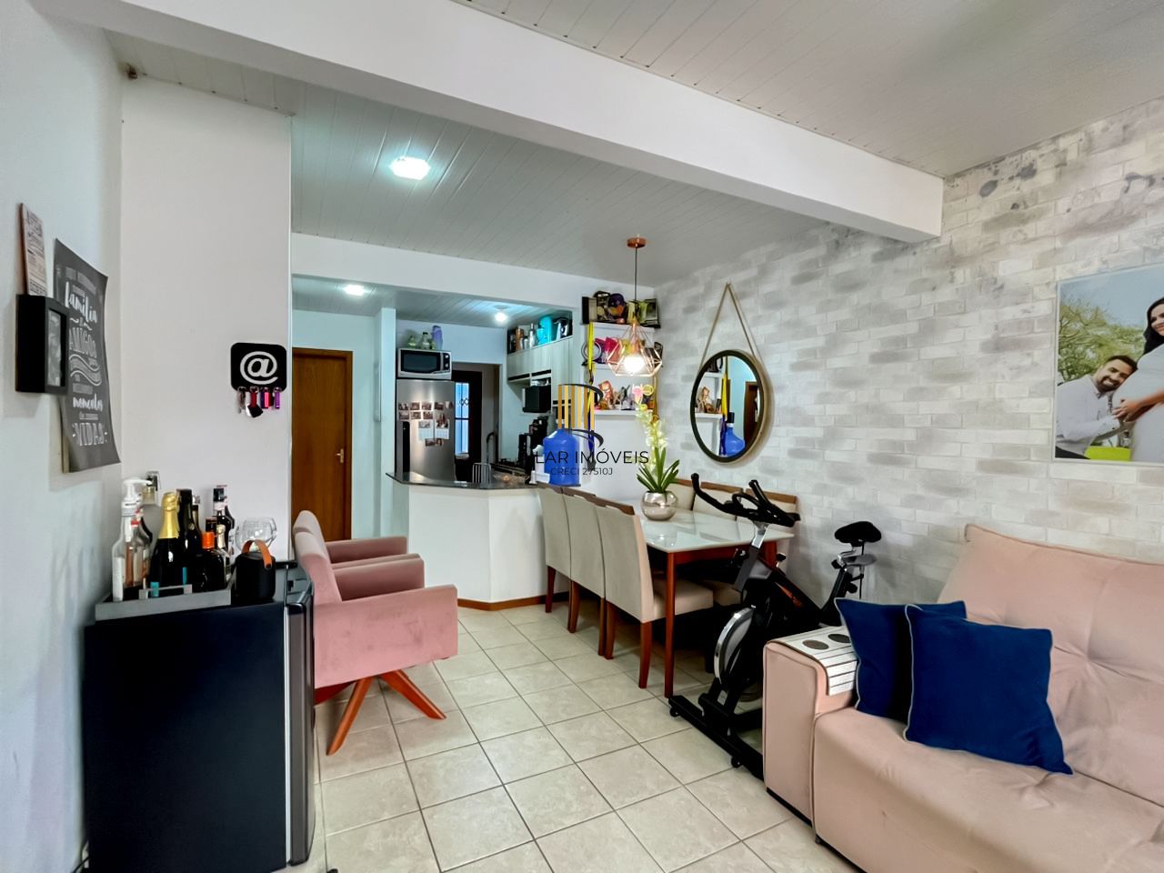 Casa 3 dormitórios no bairro Hípica