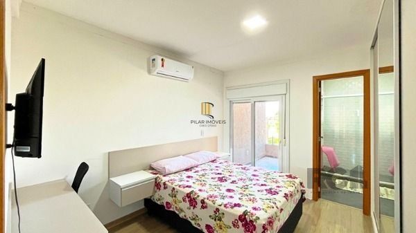Casa em Porto Alegre, no bairro Hípica, com 2 dormitório(s), à venda.