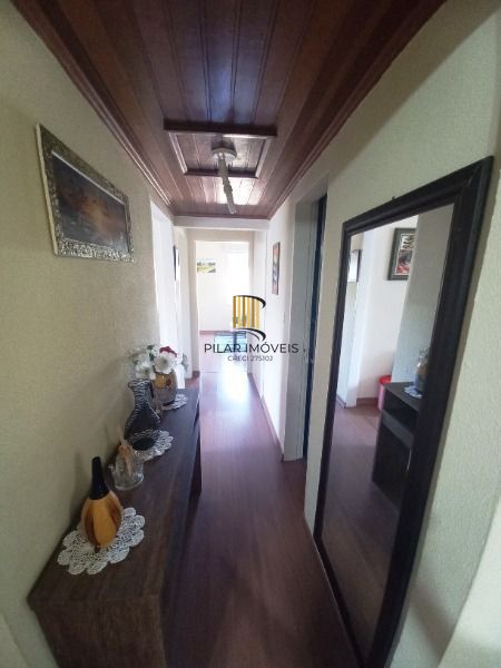 Apartamento em Porto Alegre, no bairro Cavalhada, com 3 dormitório(s), e 3 banheiros, à venda.