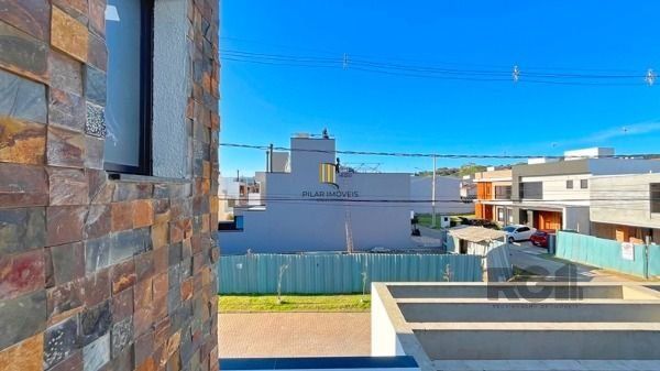 Casa Condominio em Porto Alegre, no bairro Ipanema, com 3 dormitório(s), à venda.
