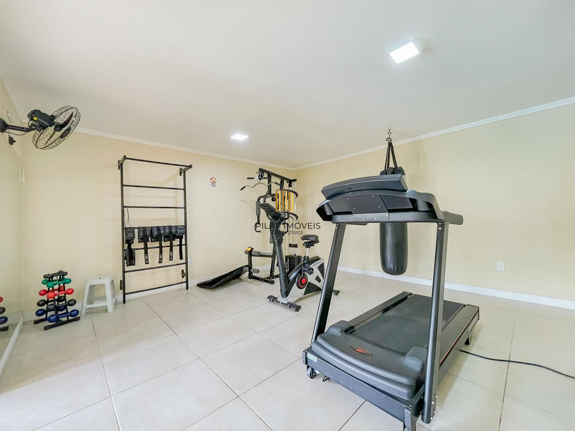 Sobrado Alto Padrão 3 dormitórios 4 vagas garagem, no Lagos de Nova Ipanema