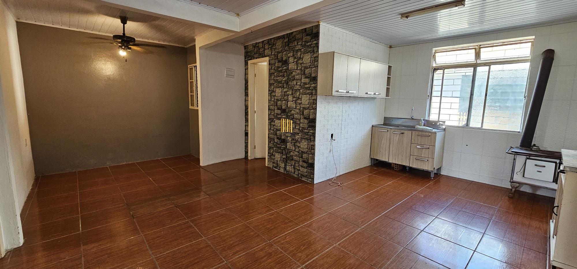 Casa 2 dormitórios no bairro Restinga