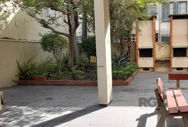 Apartamento em Porto Alegre, no bairro Farroupilha, com 1 dormitório(s), à venda.