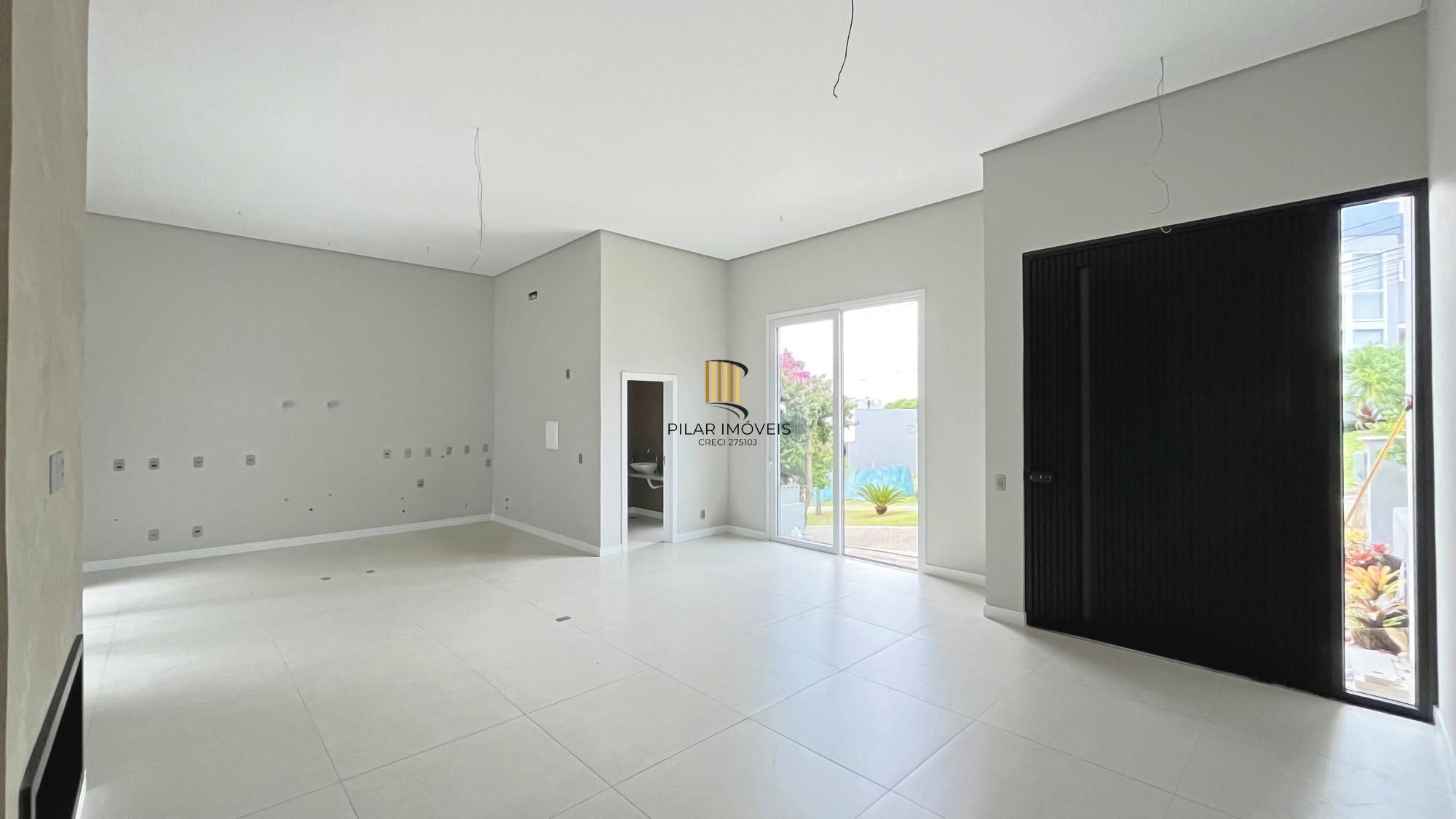 Casa Condominio em Porto Alegre, no bairro Hípica, com 3 dormitório(s), e 3 banheiros, à venda.