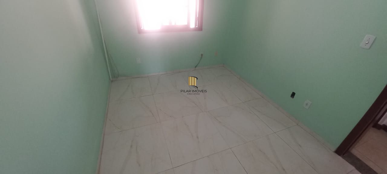 Casa 3 dormitórios no bairro Guarujá