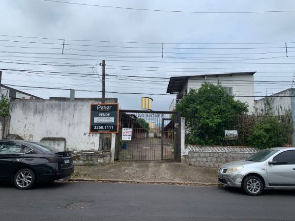 Terreno em Porto Alegre, no bairro Camaquã, à venda.
