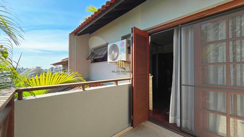 Casa de Condomínio 3 dormitórios no bairro Tristeza