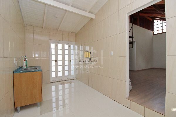 Casa para Venda - 101m², 3 dormitórios, sendo 1 suites, 3 vagas - Guarujá