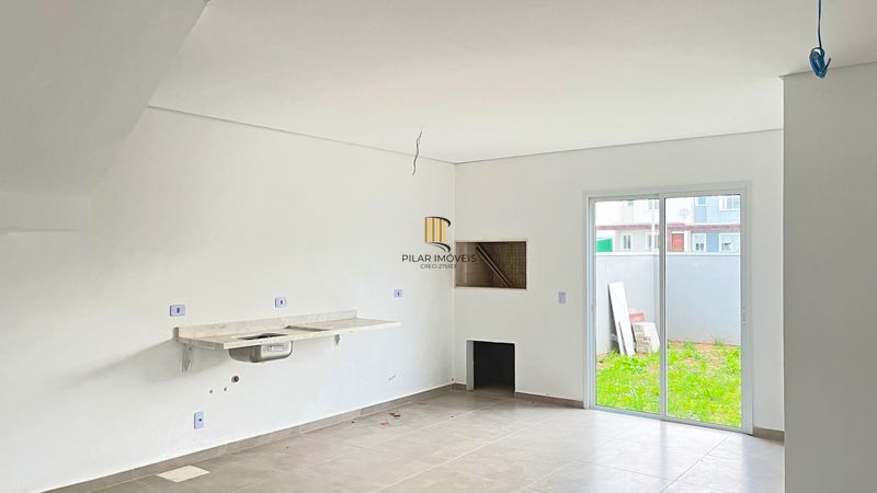 Casa Condominio em Porto Alegre, no bairro Campo Novo, com 3 dormitório(s), e 3 banheiros, à venda.