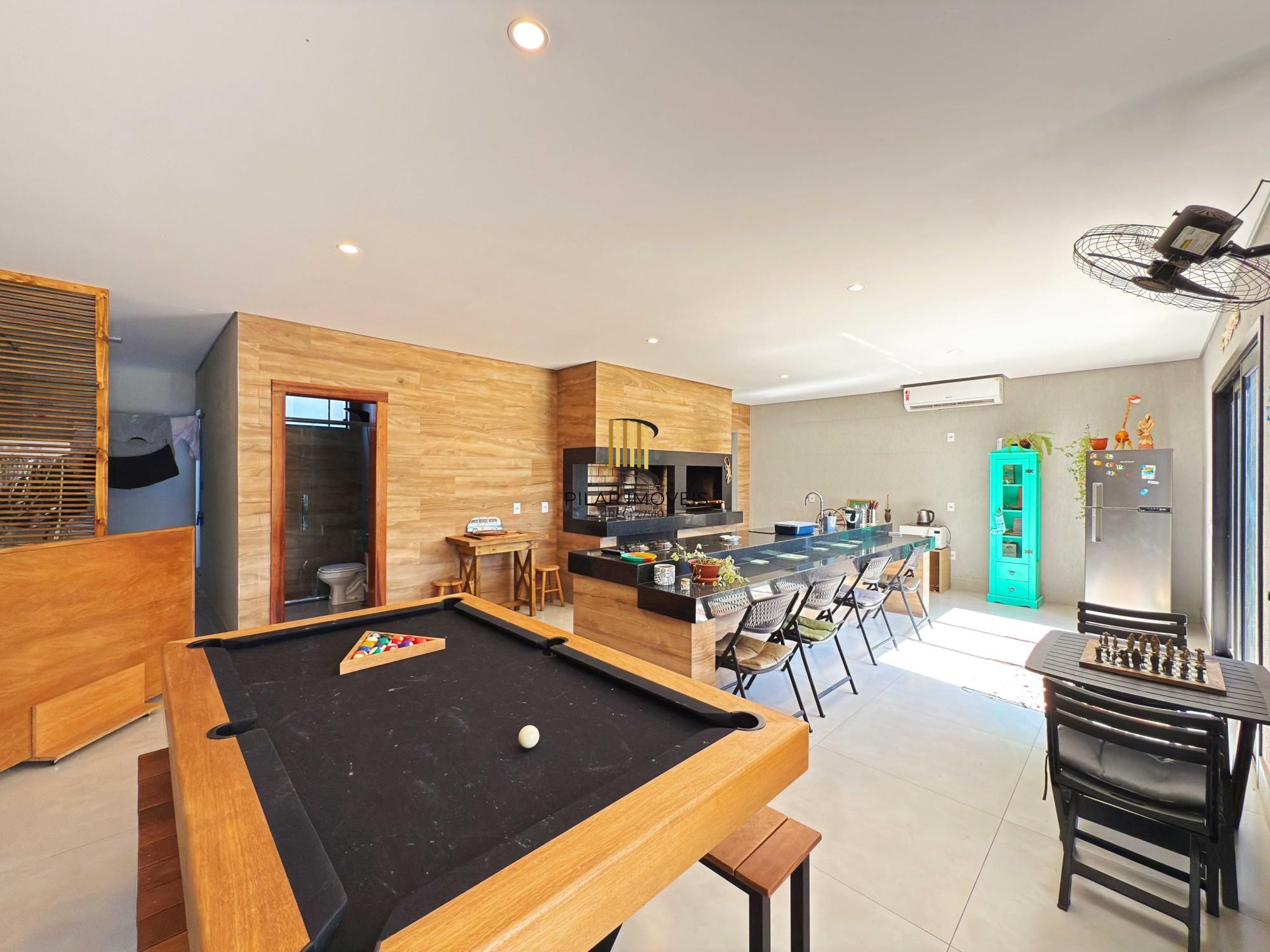 Em busca de uma casa espaçosa e cheia de comodidades no bairro Hípica