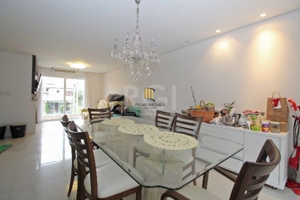 Casa para Venda - 171m², 31 dormitórios, 4 vagas - Lagos De Nova Ipanema