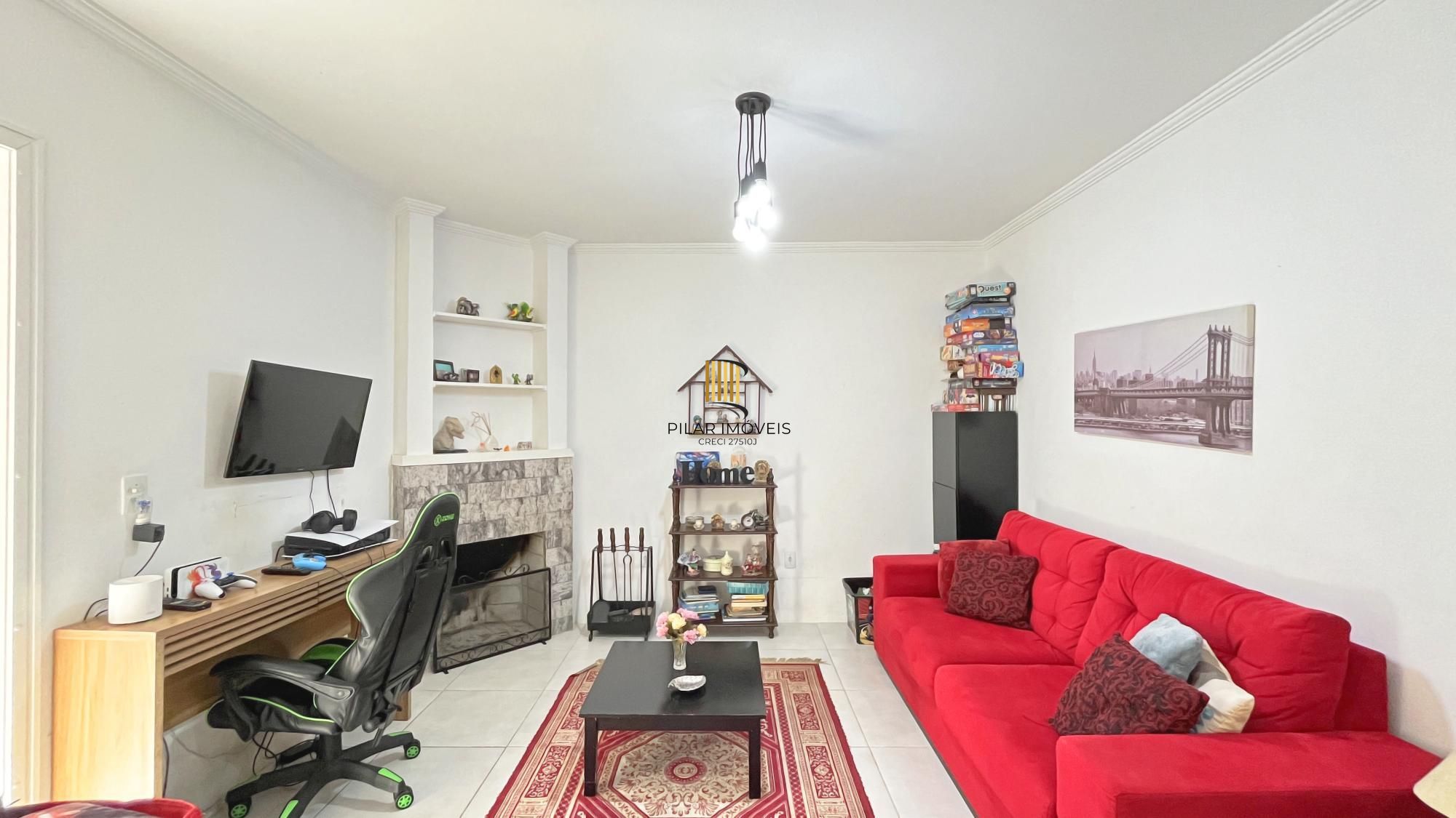 Casa de Condomínio 3 dormitórios no bairro Hípica